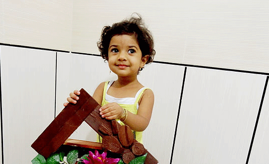 女孩帶木字旁和金字旁時尚