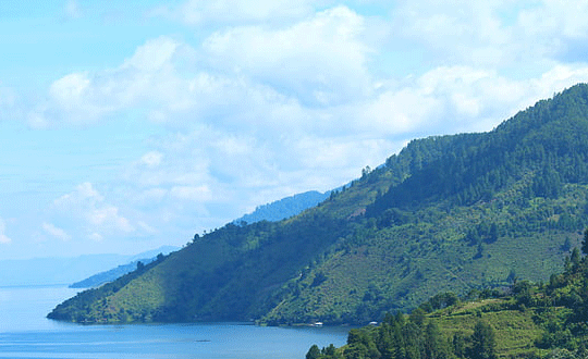 寓意陽(yáng)光的小名男孩