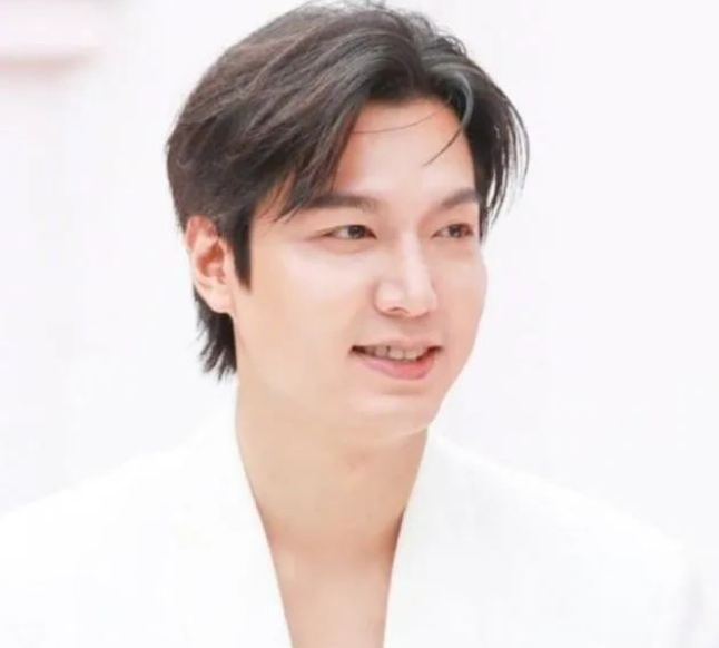 李敏鎬腫了，臉頰胖疑似整容后遺癥？李敏鎬名字打分，解析