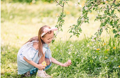八字火旺缺金怎么起名(五行缺金的人應該起什么名字)