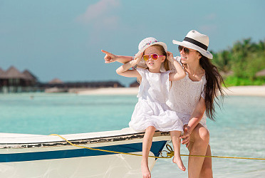 屬蛇寓意平安順遂的簡約女孩名，好運吉祥的女孩招財名字