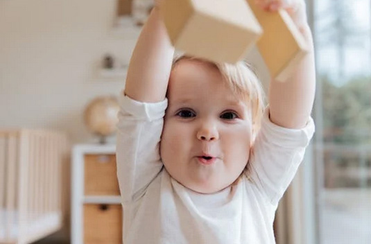 蔣姓男孩取名100分,真是越念越高貴!
