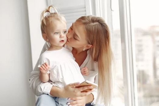 萱字一般人壓不住嗎 萱字搭配什么字富有詩意的？