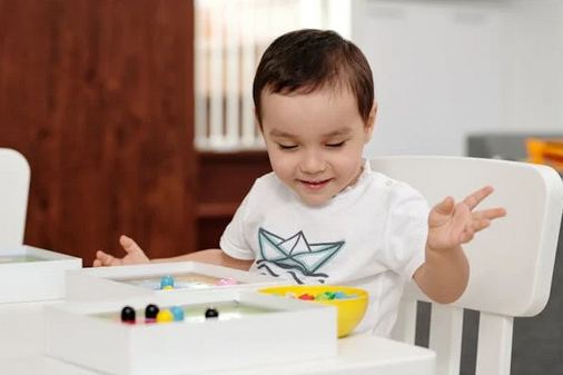 2025屬蛇男孩大氣名字分享，個個好聽到陶醉